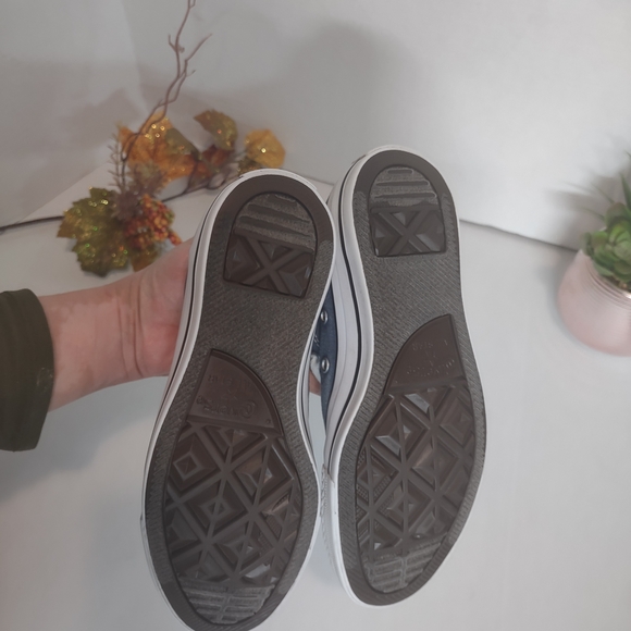 Converse Women' Dark Blue Sneakers - Picture 5 of 6